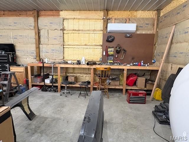 1013 Z And Z Road, Greenville, IL 62246