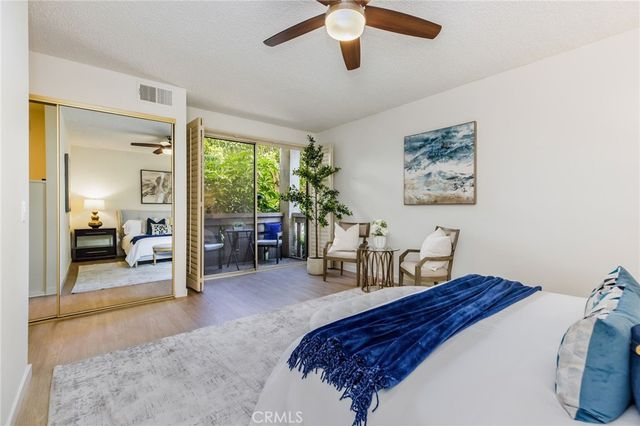5216 Yarmouth Avenue 105, Encino, CA 91316