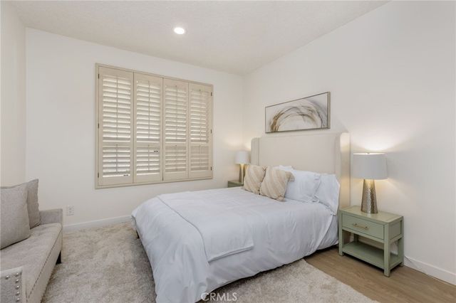 5216 Yarmouth Avenue 105, Encino, CA 91316