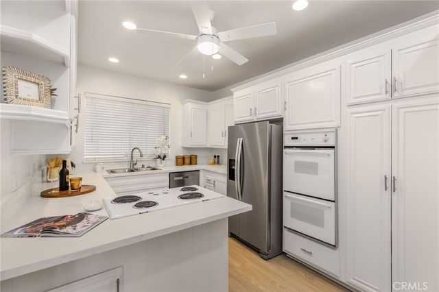 5216 Yarmouth Avenue 105, Encino, CA 91316