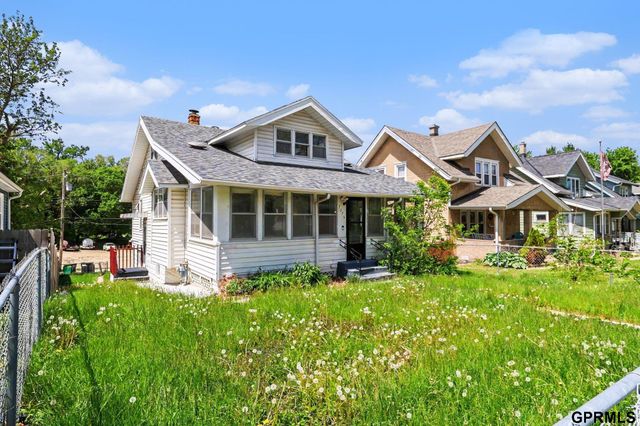 3076 S 34Th Street, Omaha, NE 68105