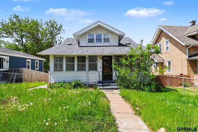 3076 S 34Th Street, Omaha, NE 68105