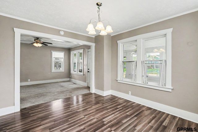 3076 S 34Th Street, Omaha, NE 68105