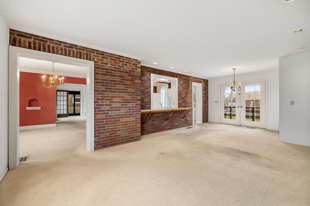 469 Crescent Rd, Mansfield, OH 44907