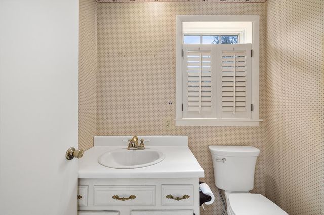 469 Crescent Rd, Mansfield, OH 44907