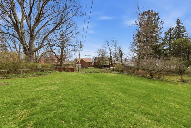 469 Crescent Rd, Mansfield, OH 44907