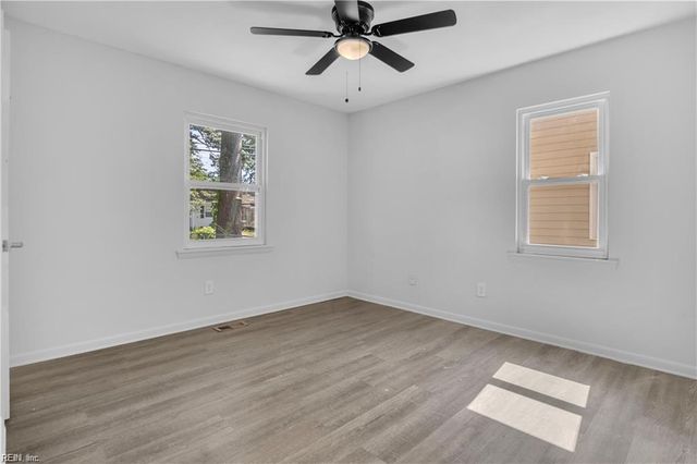 11 Alpine ST, Newport News, VA 23606