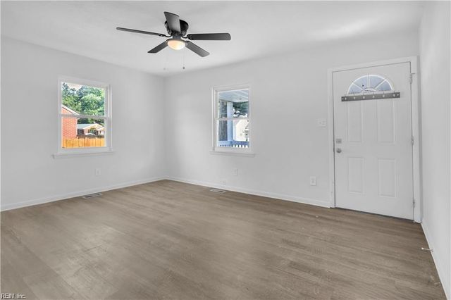 11 Alpine ST, Newport News, VA 23606