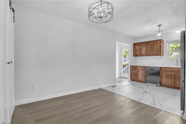 11 Alpine ST, Newport News, VA 23606