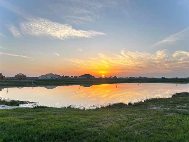 309 Boulden Court, Sealy, TX 77474