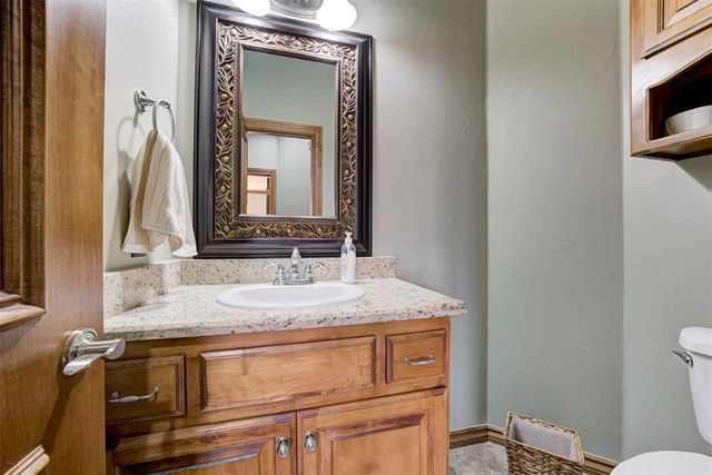 8108 Redhawk Lane, Edmond, OK 73034