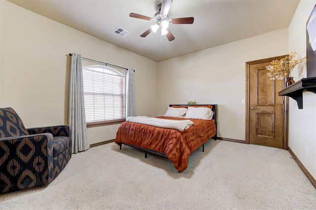 8108 Redhawk Lane, Edmond, OK 73034