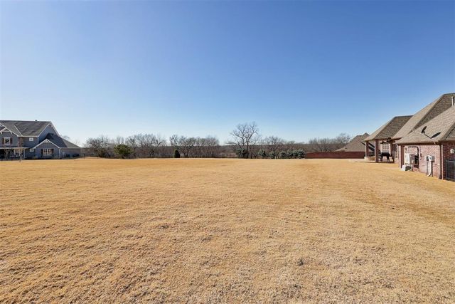 8108 Redhawk Lane, Edmond, OK 73034