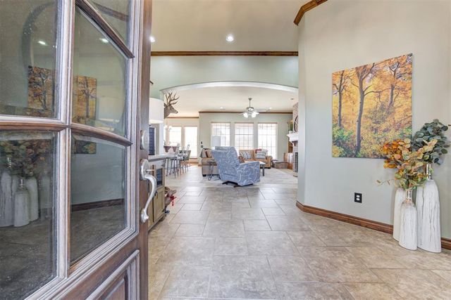 8108 Redhawk Lane, Edmond, OK 73034