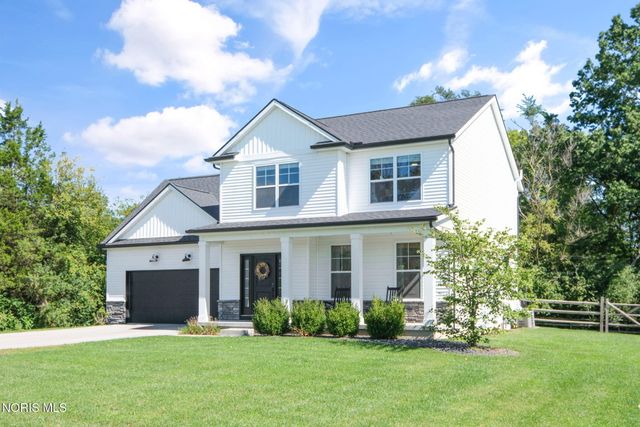 4925 Black Road, Monclova, OH 43542