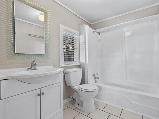 917 21st Street Street, San Leon, TX 77539