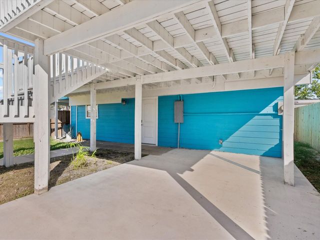 917 21st Street Street, San Leon, TX 77539