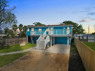 917 21st Street Street, San Leon, TX 77539