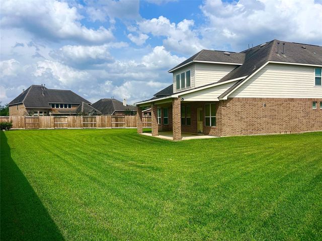 12611 Floral Park Lane, Pearland, TX 77584
