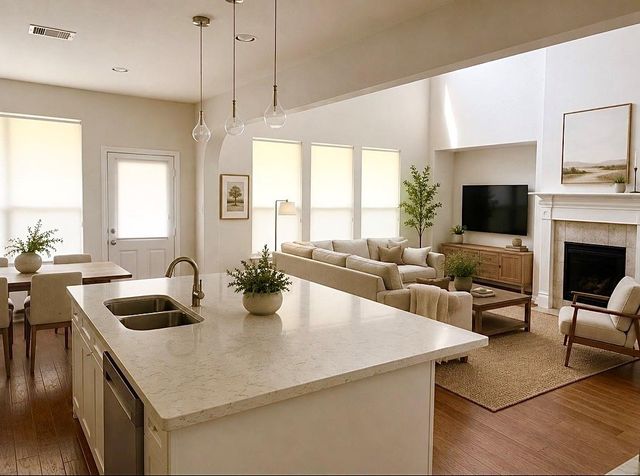 12611 Floral Park Lane, Pearland, TX 77584