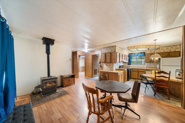 16578 Blue Horse Road, Anderson, CA 96007