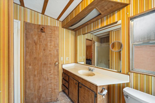 16578 Blue Horse Road, Anderson, CA 96007