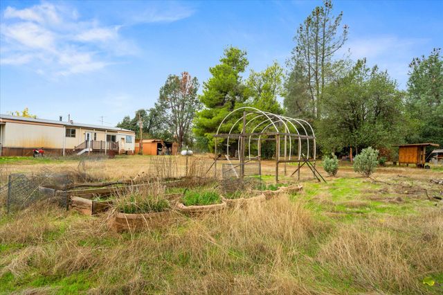 16578 Blue Horse Road, Anderson, CA 96007