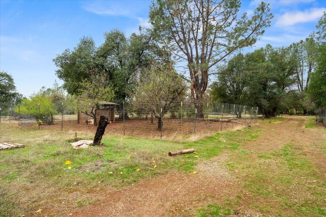 16578 Blue Horse Road, Anderson, CA 96007
