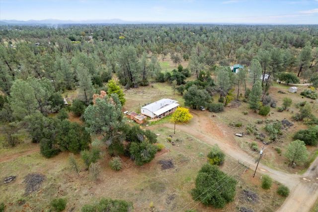 16578 Blue Horse Road, Anderson, CA 96007