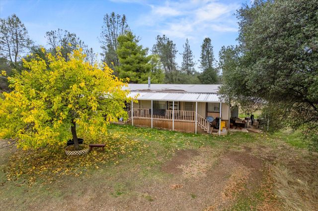 16578 Blue Horse Road, Anderson, CA 96007
