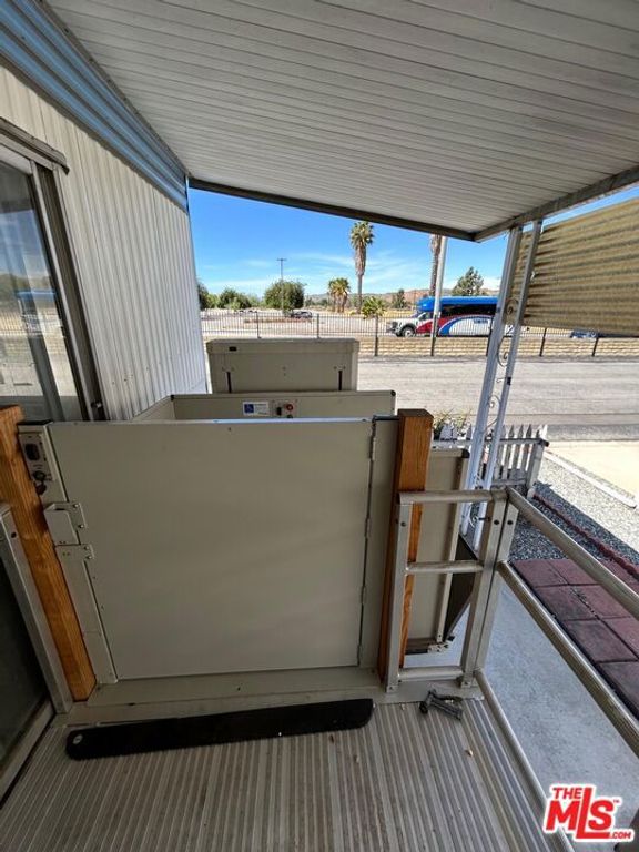 Image 11 of property listing at 1895 W Devonshire Avenue 144, Hemet, CA 92545