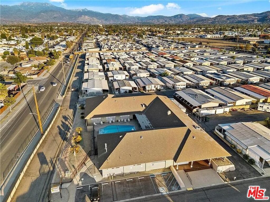 Image 13 of property listing at 1895 W Devonshire Avenue 144, Hemet, CA 92545