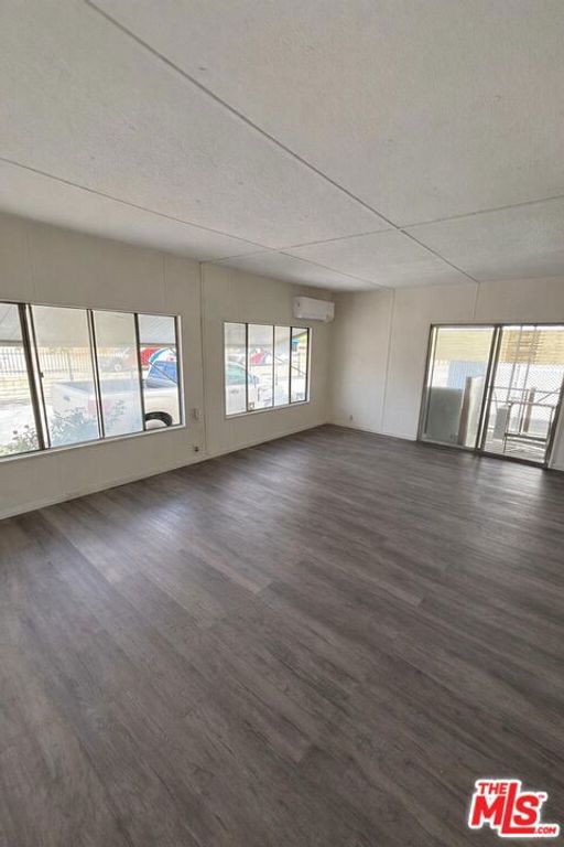 Image 4 of property listing at 1895 W Devonshire Avenue 144, Hemet, CA 92545
