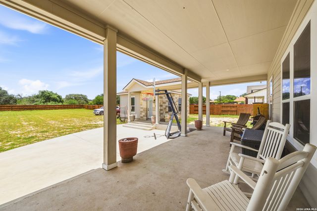 55 LOG CABIN WAY, Poteet, TX 78065