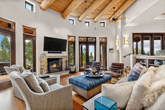 720 Panorama, Santa Fe, NM 87501