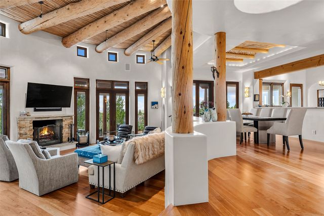 720 Panorama, Santa Fe, NM 87501