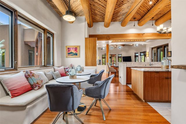 720 Panorama, Santa Fe, NM 87501