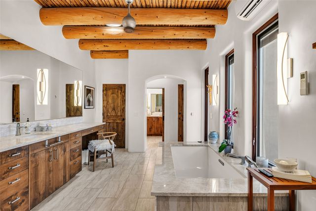 720 Panorama, Santa Fe, NM 87501