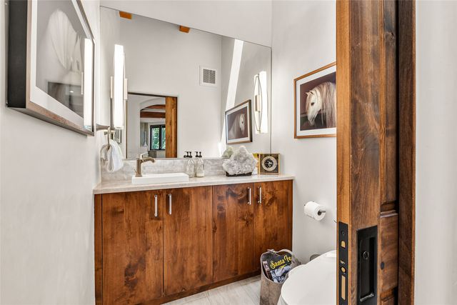 720 Panorama, Santa Fe, NM 87501