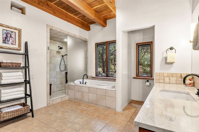 720 Panorama, Santa Fe, NM 87501
