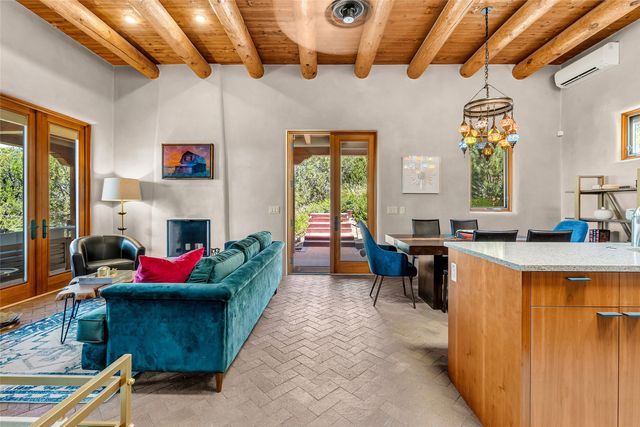 720 Panorama, Santa Fe, NM 87501