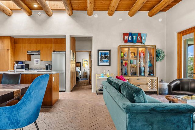 720 Panorama, Santa Fe, NM 87501