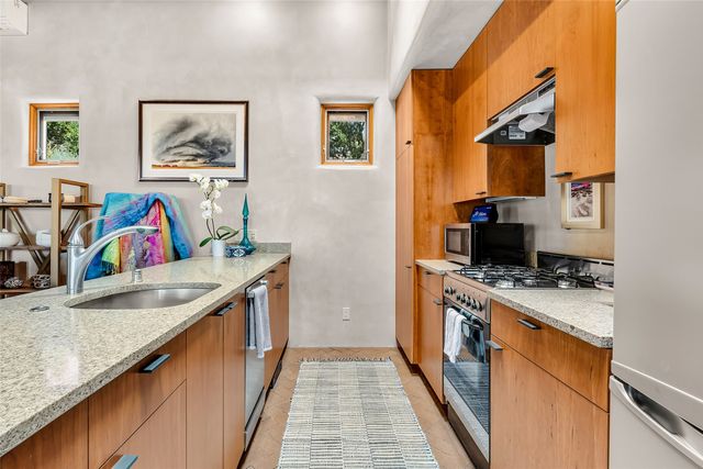 720 Panorama, Santa Fe, NM 87501