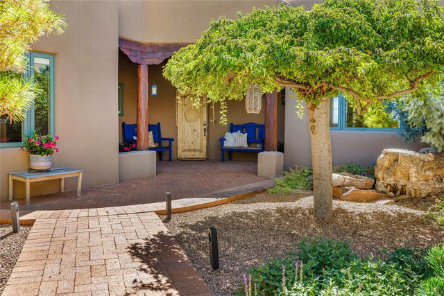 720 Panorama, Santa Fe, NM 87501
