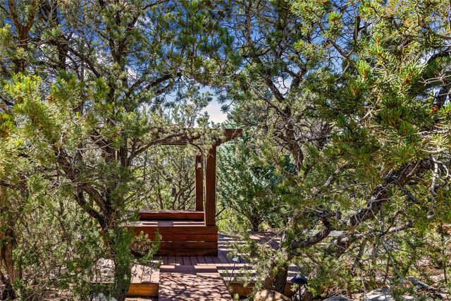 720 Panorama, Santa Fe, NM 87501