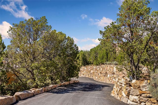 720 Panorama, Santa Fe, NM 87501