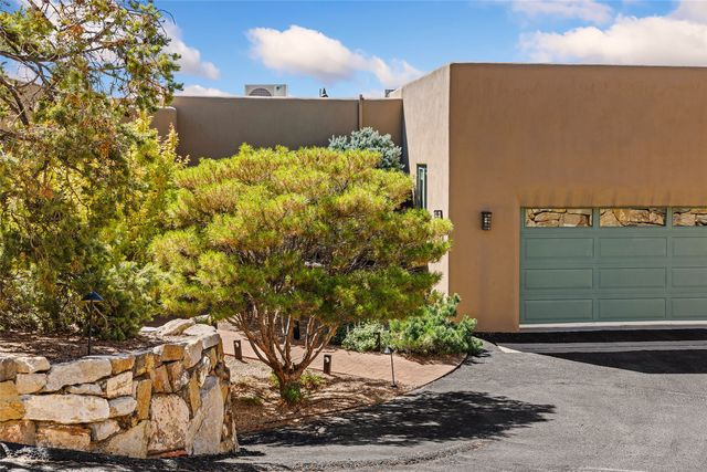 720 Panorama, Santa Fe, NM 87501