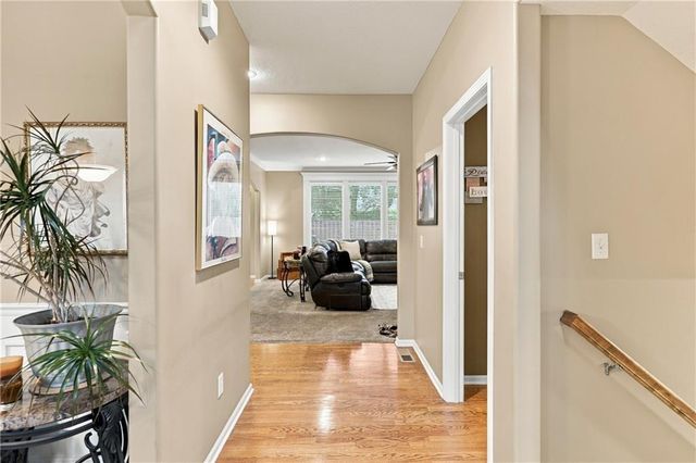 19746 W 120th Terrace, Olathe, KS 66061