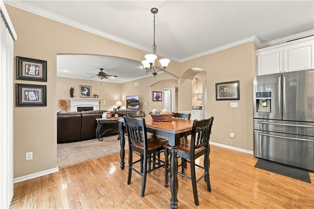 19746 W 120th Terrace, Olathe, KS 66061