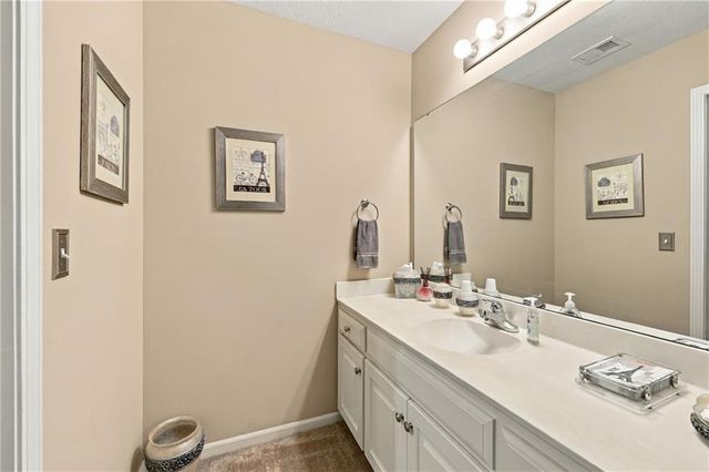 19746 W 120th Terrace, Olathe, KS 66061
